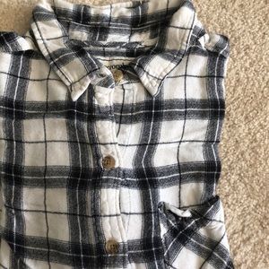 Abercrombie & Fitch Tops - Black & White Flannel Abercrombie & Fitch Tops - Black & White Flannel